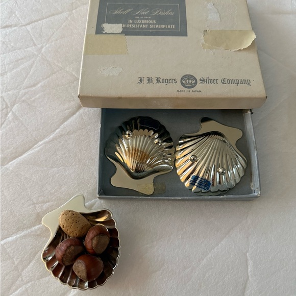 Shell Nut Dishes - Picture 12 of 14